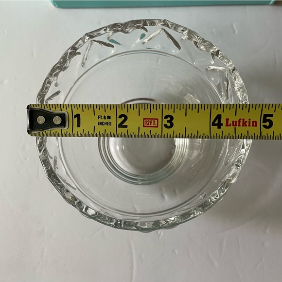 TIFFANY & CO 90s Lead Crystal Small Bowl Heart Motif Curved Edge - Picture 7 of 12